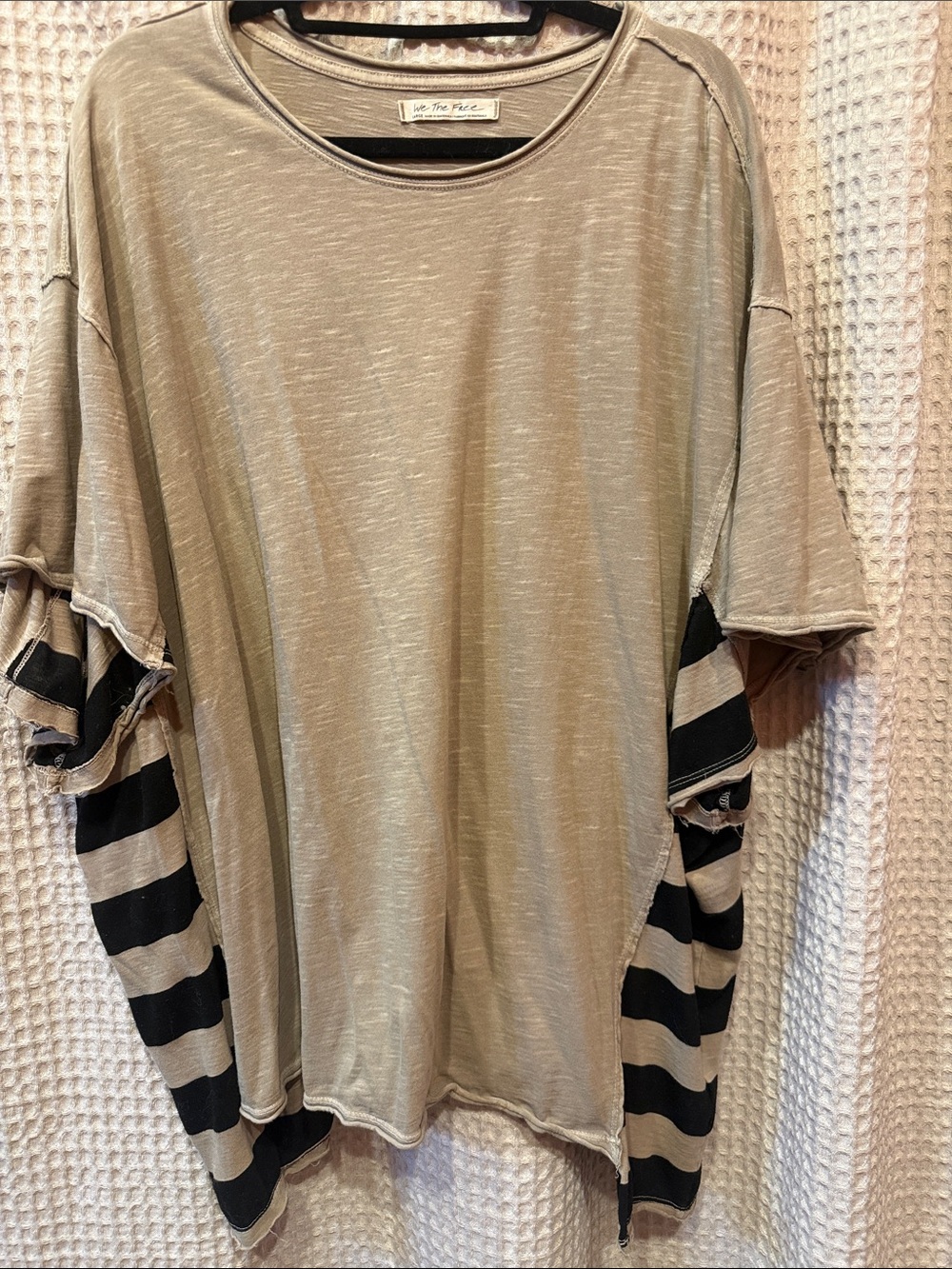 โ๏ธ WE THE FREE Genius Tee sz L - Picture 5 of 7